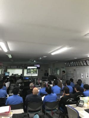 大阪の安全運転講習会風景