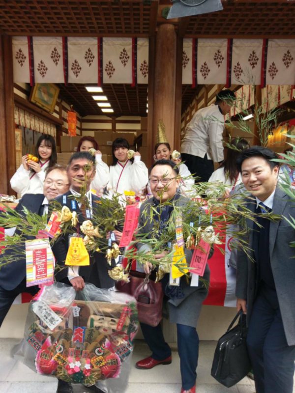 今宮戎の巫女さんと一緒