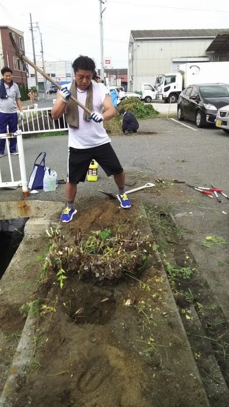 本部長とツルハシ