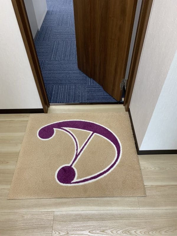 玄関マットが東大阪の事務所に届きました! 2 事務所マット 山田運送