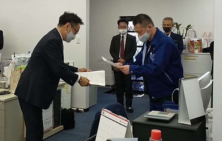 10月に人事異動が発令されました。 2 山田運送 大型担当